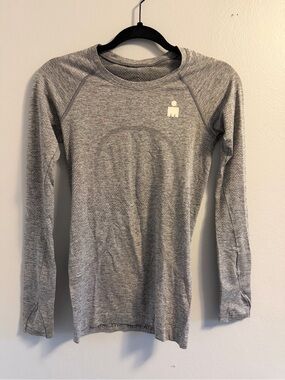 Lululemon Swiftly Tech along-Sleeve Ironman Shirt